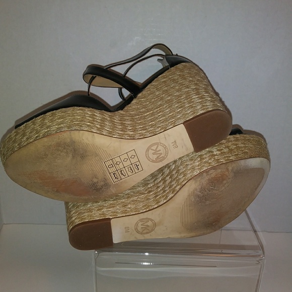 MICHEAL KORS. 💣🔥BLACK PATENT LEATHER - Picture 4 of 6